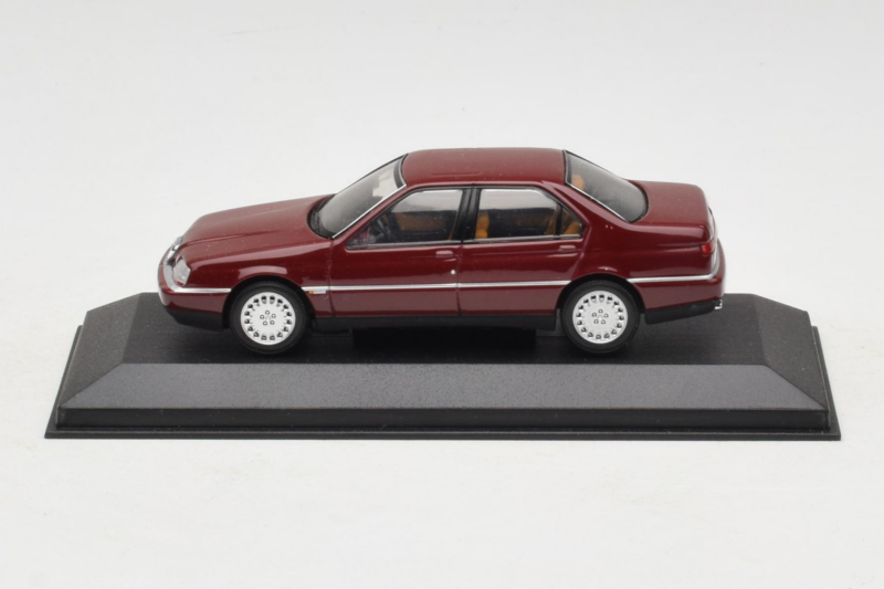 Alfa Romeo 164 3.0 Super V6 Rouge Foncé Minichamps 1:43 436120700 Métal Moulé