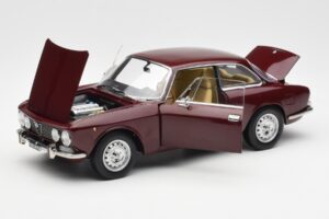 Alfa Romeo 2000 GTV Rouge Bordeaux Norev 1:18 187916 Métal Moulé — image 2 sur 8