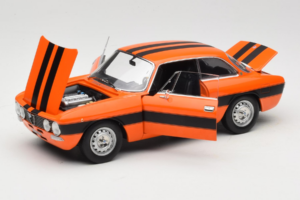 Alfa Romeo 2000 GTV Orange Norev 1:18 187918 Métal Moulé — image 2 sur 8