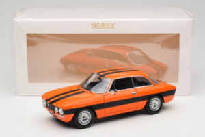 Alfa Romeo 2000 GTV Orange Norev 1:18 187918 Métal Moulé — image 8 sur 8