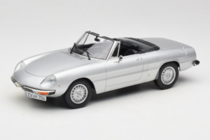 Alfa Romeo 2000 Spider Argent Norev 1:18 187884 Métal Moulé