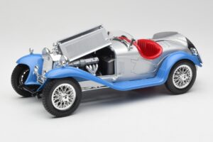 Alfa Romeo 2300 Spider Bleu Argenté Bburago 1:18 3008 Métal Moulé — image 2 sur 8