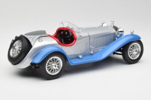 Alfa Romeo 2300 Spider Bleu Argenté Bburago 1:18 3008 Métal Moulé — image 3 sur 8