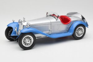 Alfa Romeo 2300 Spider Bleu Argenté Bburago 1:18 3008 Métal Moulé