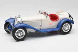 Alfa Romeo 2300 Spider Blanc & Bleu Bburago 1:18 3008-M1 Métal Moulé