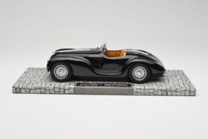 Alfa Romeo 6C 2500 SS Corsa Spider Noir Minichamps 1:18 107120231 Métal Moulé — image 3 sur 6