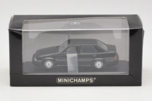 Alfa Romeo 75 3.0 V6 Noir Minichamps 1:43 403120463 Métal Moulé — image 4 sur 4
