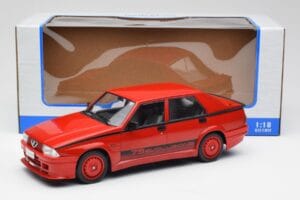 Alfa Romeo 75 Turbo Evoluzione Rouge MCG 1:18 MCG18428 Métal Moulé — image 6 sur 6