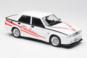 Alfa Romeo 75 Turbo Evoluzione Blanc MCG 1:18 MCG18430 Métal Moulé — image 4 sur 6