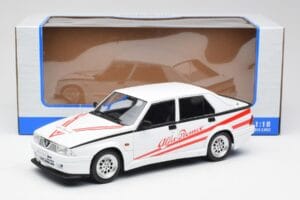 Alfa Romeo 75 Turbo Evoluzione Blanc MCG 1:18 MCG18430 Métal Moulé — image 6 sur 6