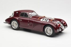 Alfa Romeo 8C 2900 B Speciale #19 24 Hours of Le Mans 1938 CMC 1:18 M-111 Métal Moulé — image 4 sur 6