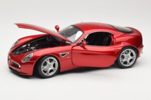 Alfa Romeo 8C Competizione Rouge Bburago 1:18 18-11021 Métal Moulé — image 2 sur 8