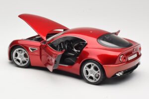 Alfa Romeo 8C Competizione Rouge Bburago 1:18 18-11021 Métal Moulé — image 5 sur 8