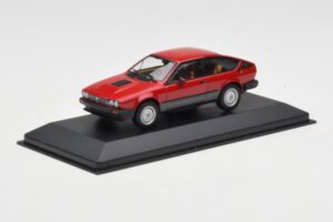 Alfa Romeo Alfetta GTV6 Rouge Minichamps 1:43 400120140 Métal Moulé — image 2 sur 4