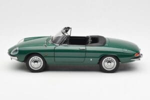 Alfa Romeo Duetto Spider Vert AUTOart 1:18 70138 Métal Moulé — image 4 sur 8