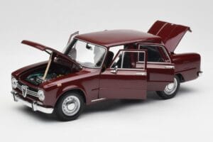 Alfa Romeo Giulia 1300 Rouge Foncé Minichamps 1:18 180120906 Métal Moulé — image 2 sur 8
