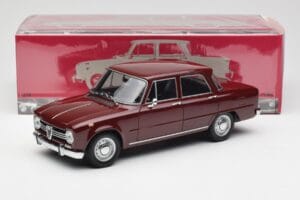 Alfa Romeo Giulia 1300 Rouge Foncé Minichamps 1:18 180120906 Métal Moulé — image 8 sur 8