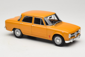 Alfa Romeo Giulia 1300 Super Orange Minichamps 1:18 180120900 Métal Moulé — image 6 sur 8