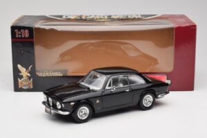 Alfa Romeo Giulia Sprint GTA Noir Road Signature 1:18 92348 Métal Moulé — image 8 sur 8