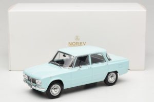 Alfa Romeo Giulia TI 105 Sky Blue Norev 1:18 187974 Métal Moulé — image 7 sur 7