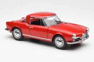 Alfa Romeo Giulietta 1300 Spider Rouge AUTOart 1:18 70157 Métal Moulé — image 6 sur 8