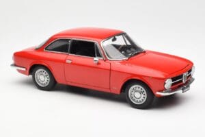 Alfa Romeo GT 1300 Junior LHD Rouge AUTOart 1:18 70131 Métal Moulé — image 6 sur 8