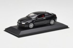 Alfa Romeo GT Noir Minichamps 1:43 400120320 Métal Moulé — image 2 sur 4