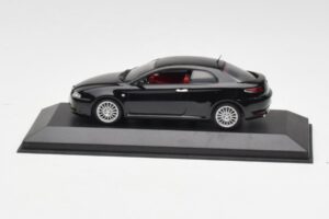 Alfa Romeo GT Noir Minichamps 1:43 400120320 Métal Moulé
