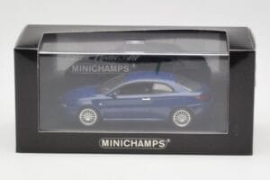 Alfa Romeo GT Dark Blue Metallic Minichamps 1:43 400120326 Métal Moulé — image 4 sur 4