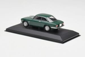 Alfa Romeo Giulia GTA 1300 Junior Vert Minichamps 1:43 ALFA010 Métal Moulé — image 3 sur 4