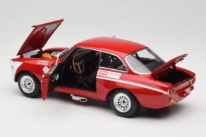 Alfa Romeo GTA 1300 Junior #33 T. Hezemans / G. van Lennep Hezemans Jarama 1972 Minichamps 1:18 100721233 Métal Moulé — image 5 sur 8