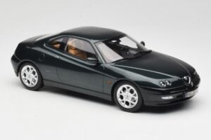 Alfa Romeo GTV 916 Coventry Green Metallic Norev 1:18 187842 Métal Moulé — image 4 sur 6