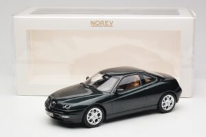 Alfa Romeo GTV 916 Coventry Green Metallic Norev 1:18 187842 Métal Moulé — image 6 sur 6