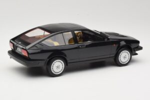 Alfa Romeo GTV6 2.5 Noir Laudoracing-Models 1:18 LM110C Métal Moulé — image 2 sur 6