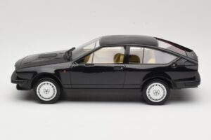 Alfa Romeo GTV6 2.5 Noir Laudoracing-Models 1:18 LM110C Métal Moulé — image 3 sur 6