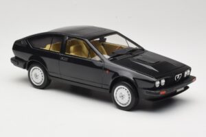 Alfa Romeo GTV6 2.5 Noir Laudoracing-Models 1:18 LM110C Métal Moulé — image 4 sur 6