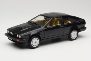 Alfa Romeo GTV6 2.5 Noir Laudoracing-Models 1:18 LM110C Métal Moulé