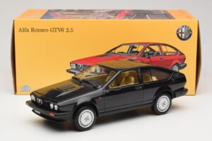 Alfa Romeo GTV6 2.5 Noir Laudoracing-Models 1:18 LM110C Métal Moulé — image 6 sur 6