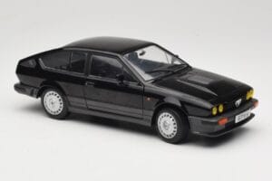 Alfa Romeo GTV6 Noir Solido 1:18 S1802302 Métal Moulé — image 6 sur 8