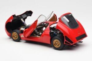 Alfa Romeo 33 Stradale Rouge AUTOart 1:18 70191 Métal Moulé — image 5 sur 8