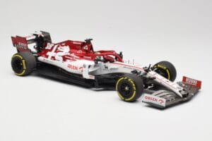 Alfa Romeo Racing C39 #99 A. Giovinazzi Austrian GP 2020 Minichamps 1:18 110200199 Métal Moulé — image 4 sur 6