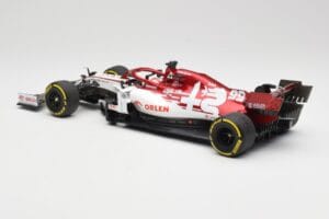 Alfa Romeo Racing C39 #99 A. Giovinazzi Austrian GP 2020 Minichamps 1:18 110200199 Métal Moulé — image 5 sur 6