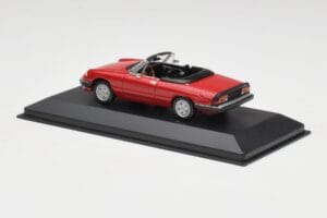 Alfa Romeo Spider 2000 Alfa Rouge Minichamps 1:43 436120760 Métal Moulé — image 3 sur 4