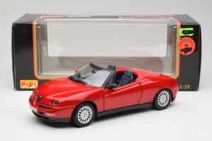 Alfa Romeo Spider 916 Alfa Rouge Maisto 1:18 50278 Métal Moulé — image 8 sur 8