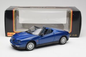 Alfa Romeo Spider 916 Bleu Pervenche Maisto 1:18 50308 Métal Moulé — image 7 sur 7