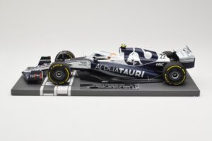 AlphaTauri AT03 #22 Y. Tsunoda Bahrain GP 2022 Minichamps 1:18 117220122 Métal Moulé