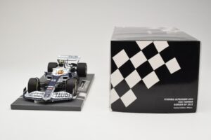 AlphaTauri AT03 #22 Y. Tsunoda Bahrain GP 2022 Minichamps 1:18 117220122 Métal Moulé — image 6 sur 6