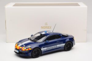 Alpine A110 S Gendarmerie Norev 1:18 185420 Métal Moulé — image 6 sur 6