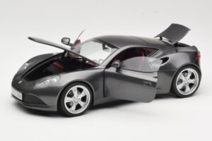 Artega GT Grey Metallic Revell 1:18 09024 Métal Moulé — image 2 sur 8