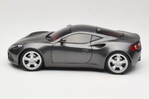 Artega GT Grey Metallic Revell 1:18 09024 Métal Moulé — image 4 sur 8